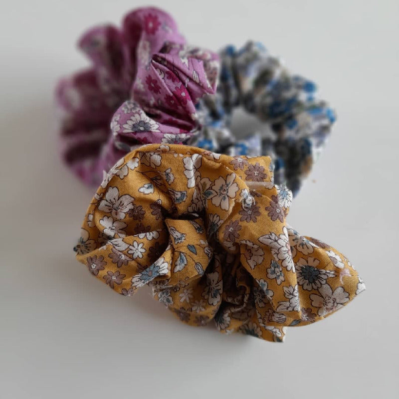 Set of 3 Parisian ditsy floral scrunchies